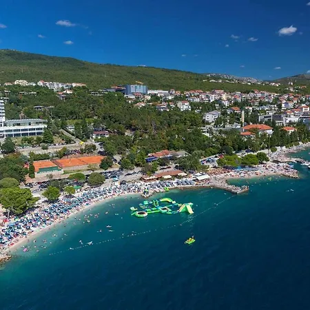 Apartment By The Sea Dramalj, Crikvenica - 5522 *