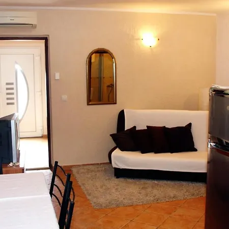 Apartamento By The Sea Dramalj, Crikvenica - 5522 *
